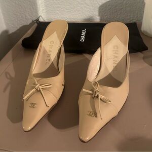 CHANEL Beige Leather Mules with Bow Detail